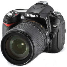 NIKON D90 Kit AF-S DX 18-105 VR NIKON D90 Kit AF-S DX 18-105 VR